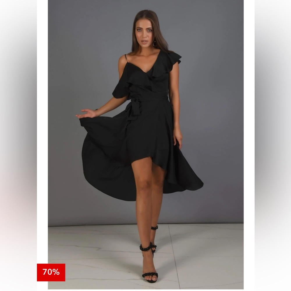 A. Calin Los‎ Angeles Black Ruffle Dress. Size L